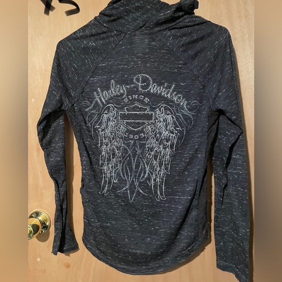 Harley Davidson long sleeve - Picture 2 of 2